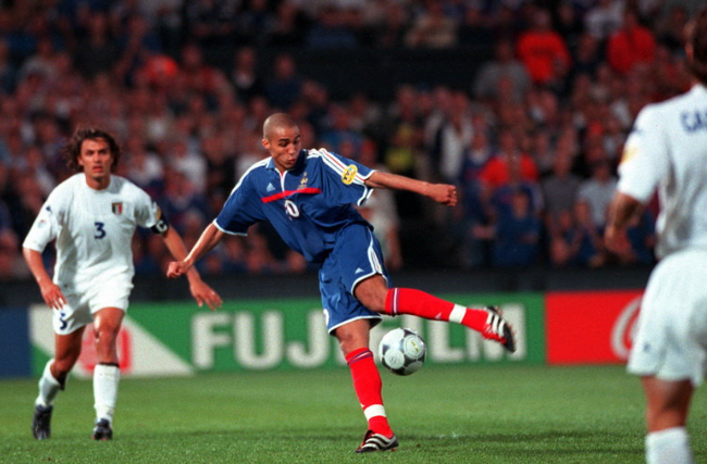 2000年欧洲杯意大利主力门将——弗朗西斯科·托尔多